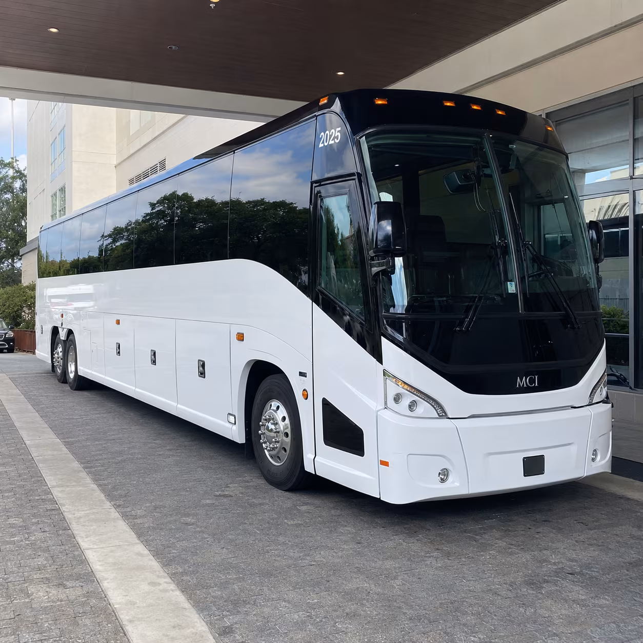 elk grove 54 passenger charter bus