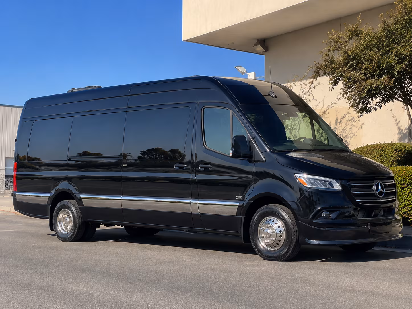 find transportation for your next airport transfer 5